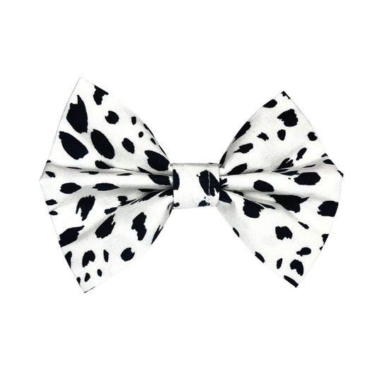 Black and White Animal Print Bow Tie