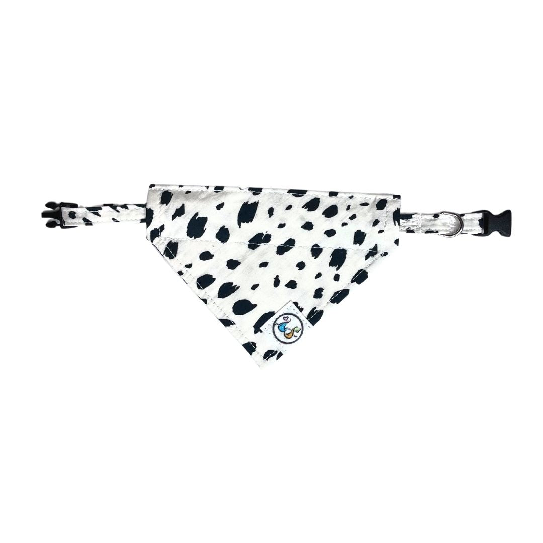 Black and White Animal Print_Bandana and Collar 1