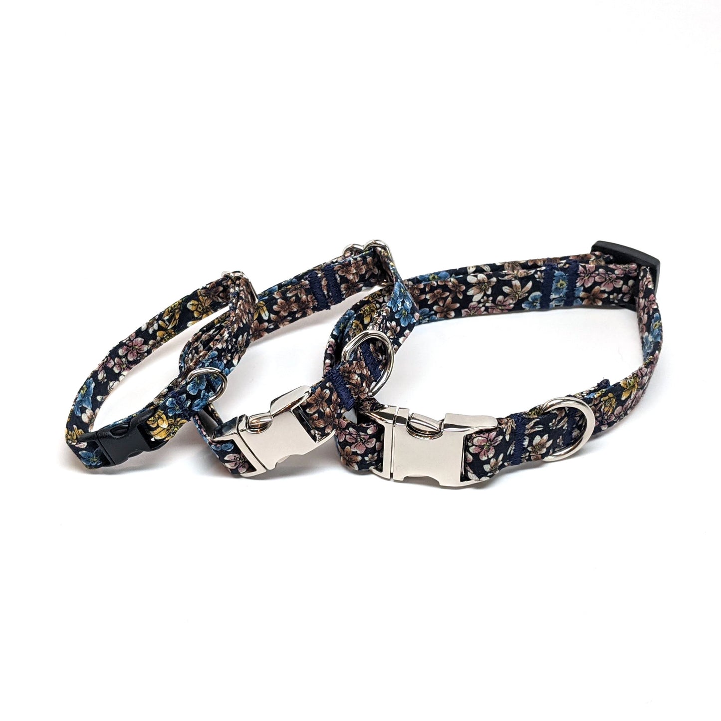 Dog and Cat Indigo Floral Collar - Whiskerful 1